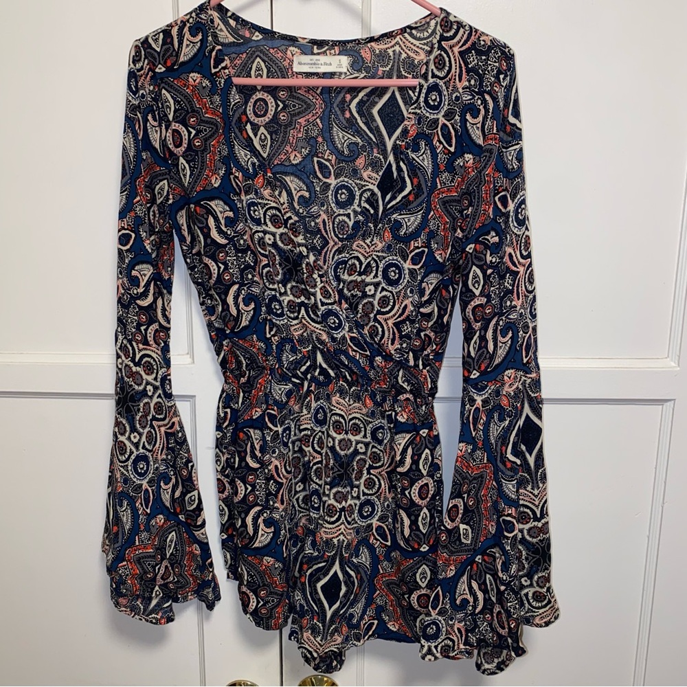 Abercrombie & Fitch Small Paisley Boho Bell Long Sleeve Romper - Picture 3 of 14
